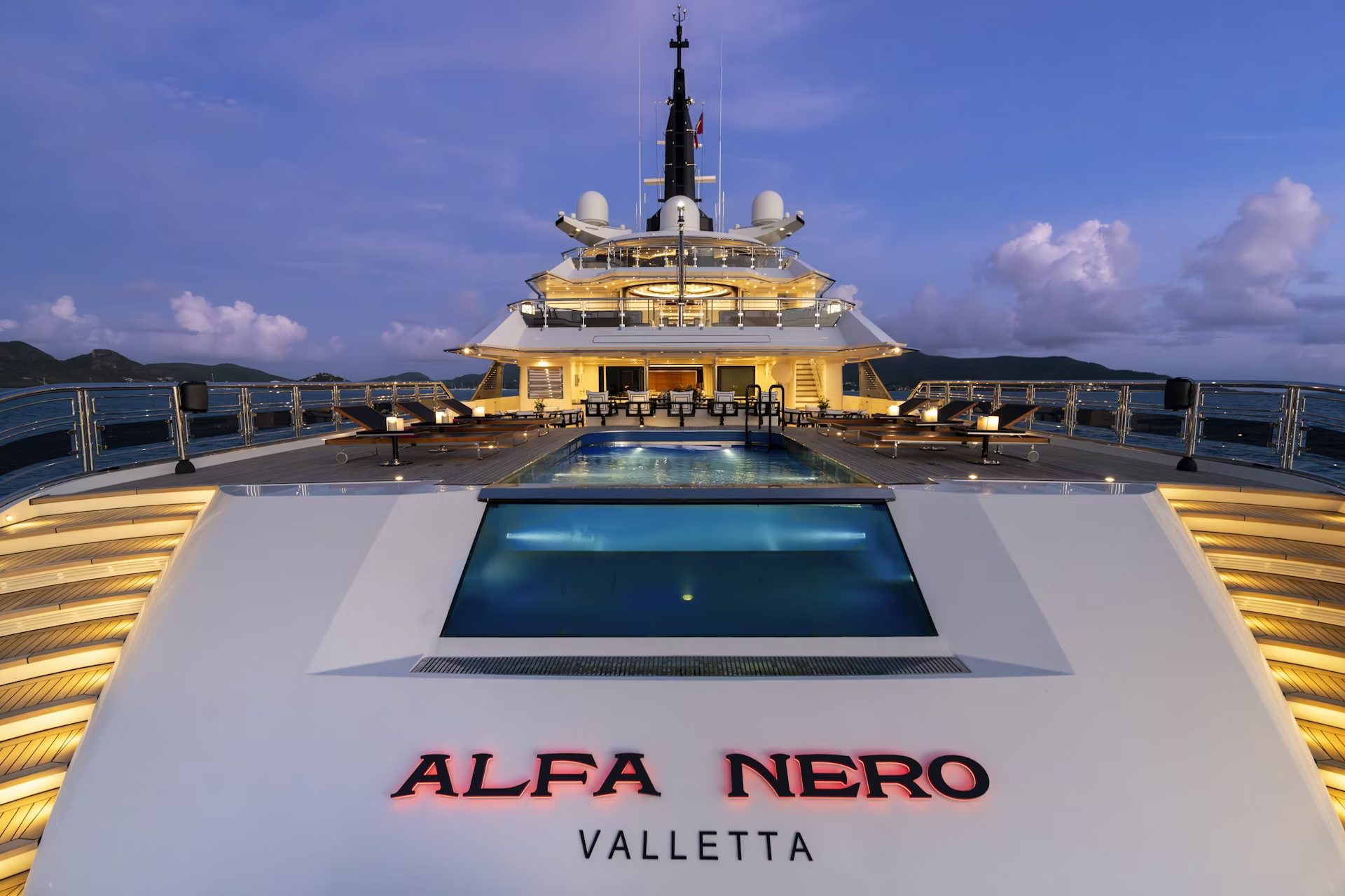 Agrandir : Alfa Nero · 4