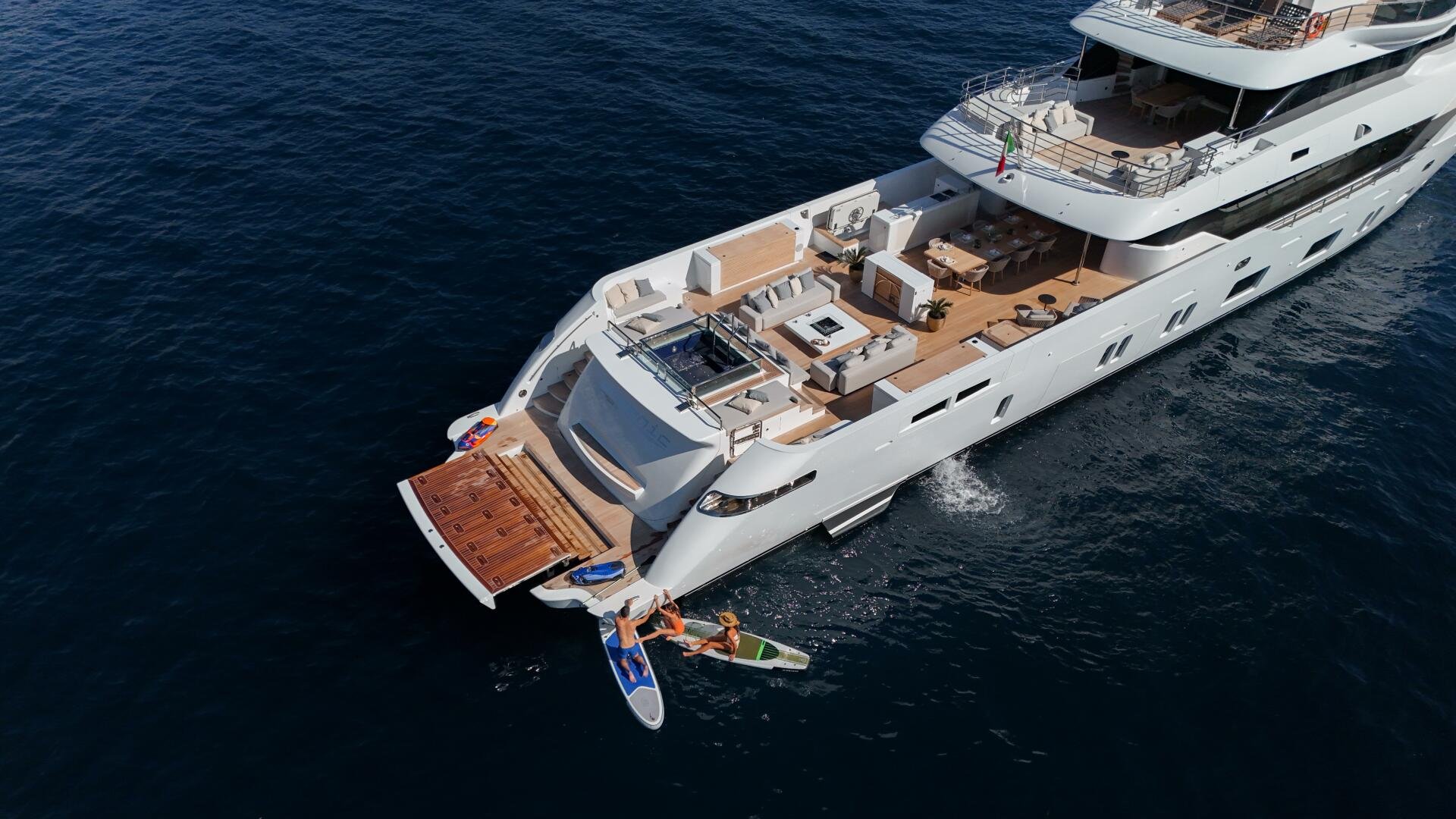 Enlarge : Oceanic 143 · 3