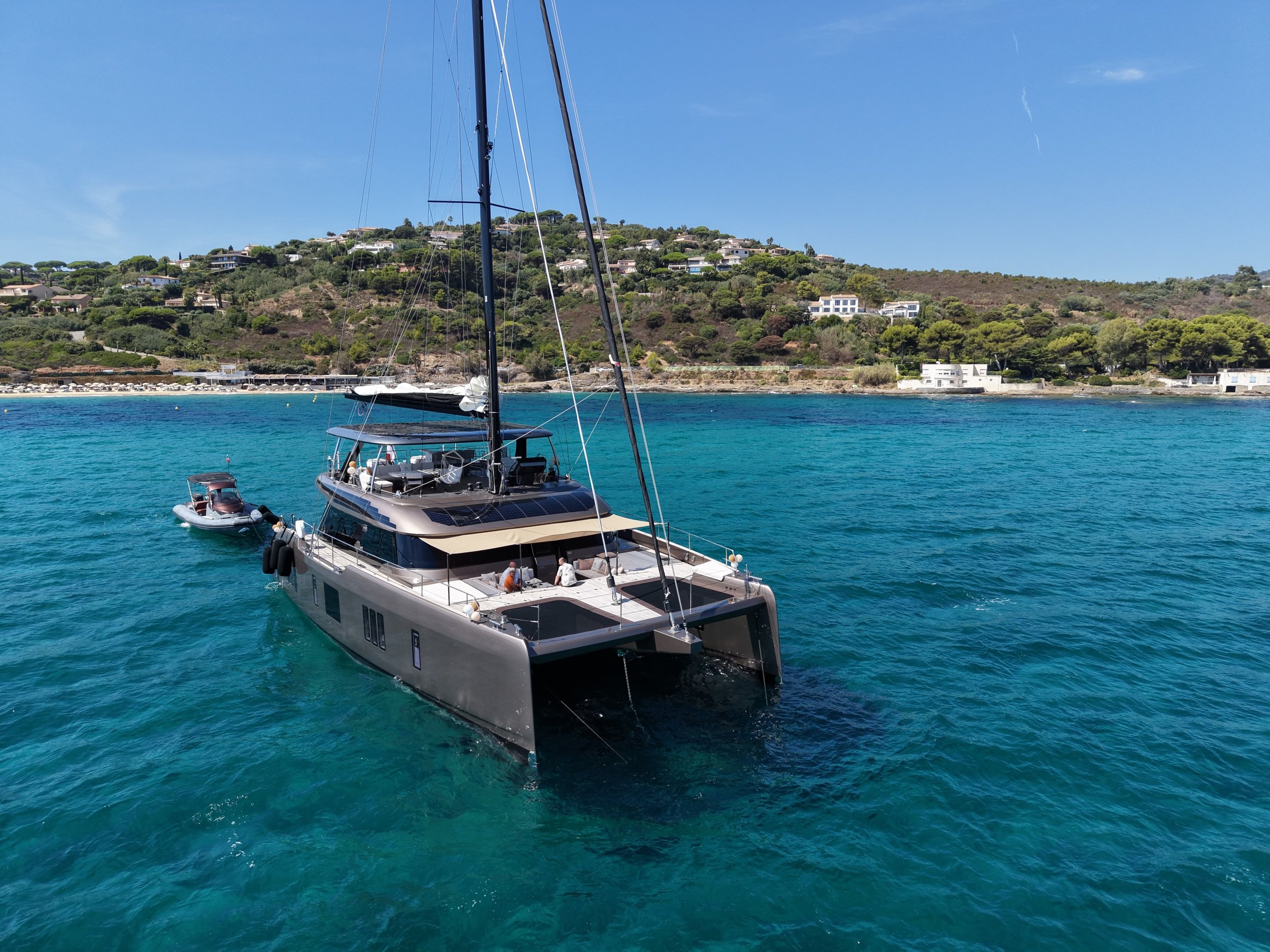 Enlarge : Āura · At sea