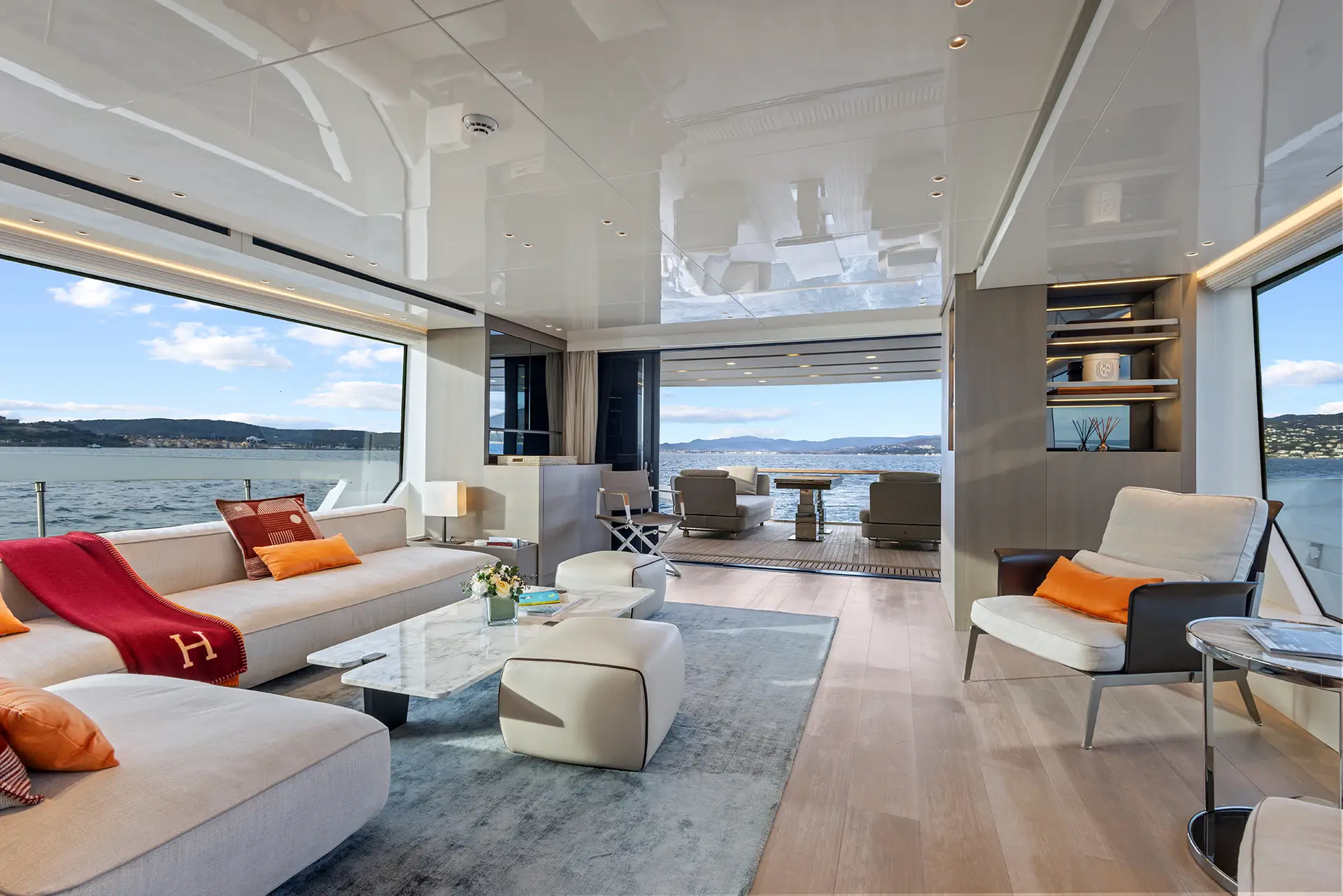 Vinci II · On board