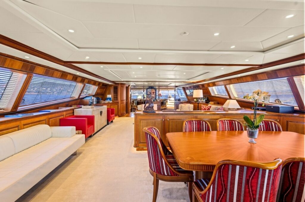 Drumbeat-Sales-Saloon-Dining-Atalante-Boat