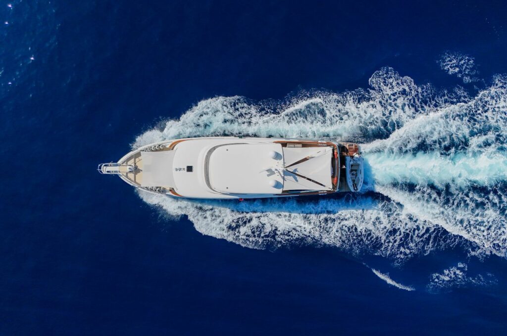Sedna-Atalante-Charter-Yacht-Fly-Sea