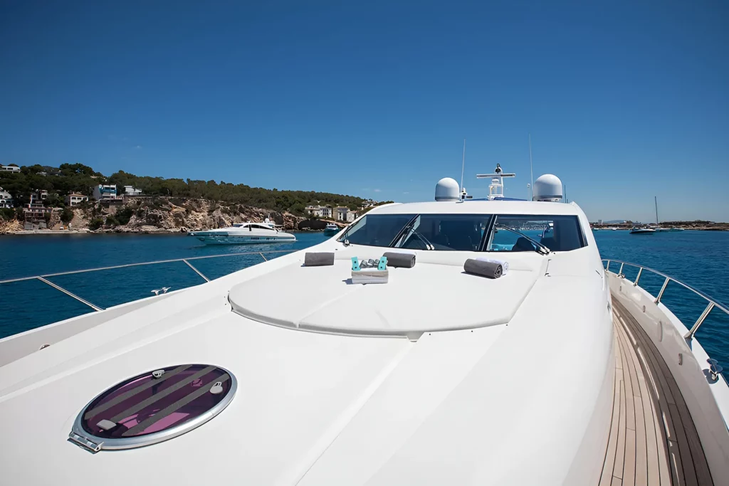 groupe_atalante_yacht_for_sale_froggy_sunseeker_front_of_boat