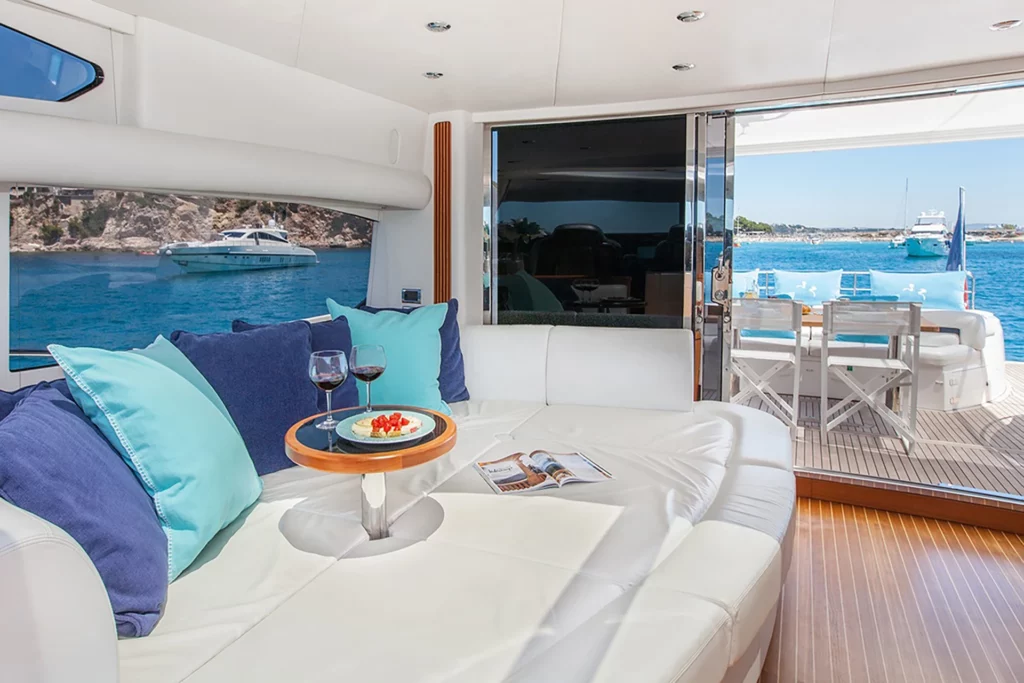 groupe_atalante_yacht_for_sale_froggy_sunseeker_interior_sofa