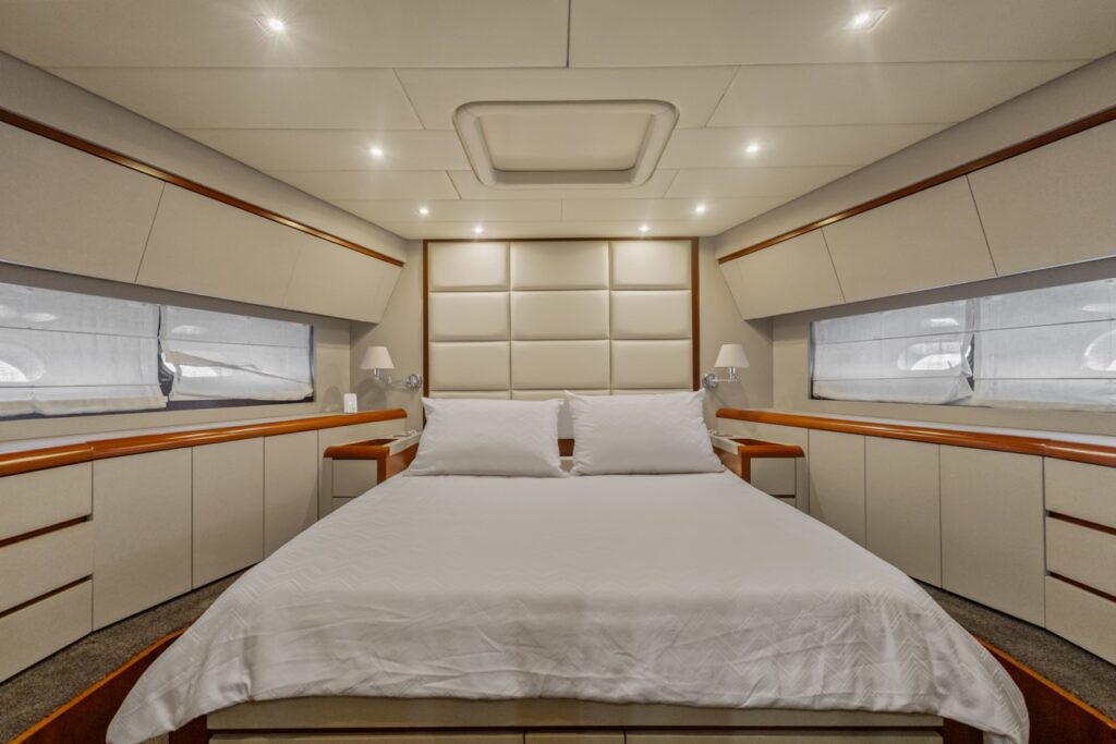 groupe_atalante_boat_sale_leopard_24_bedroom